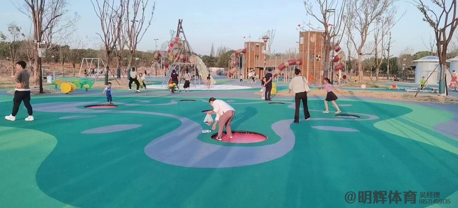 东莞公园跑道是用什么材料做成的